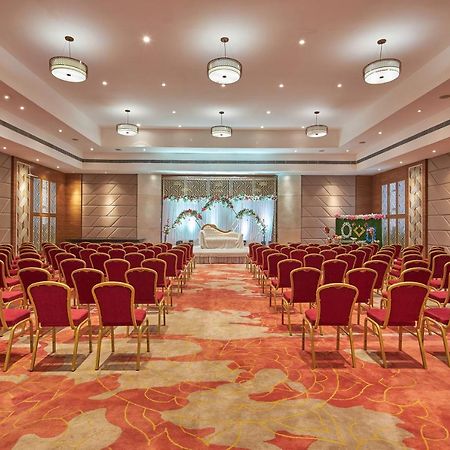 Royal Orchid Central Grazia, Navi Mumbai Eksteriør billede