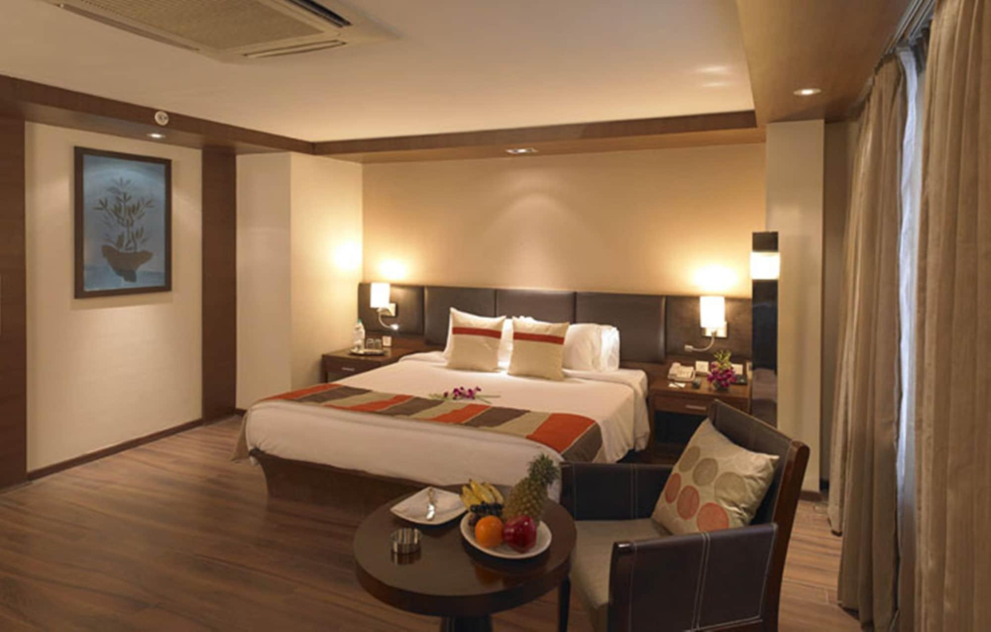 Royal Orchid Central Grazia, Navi Mumbai Eksteriør billede