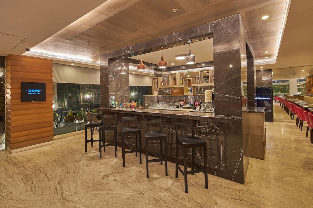 Royal Orchid Central Grazia, Navi Mumbai Eksteriør billede